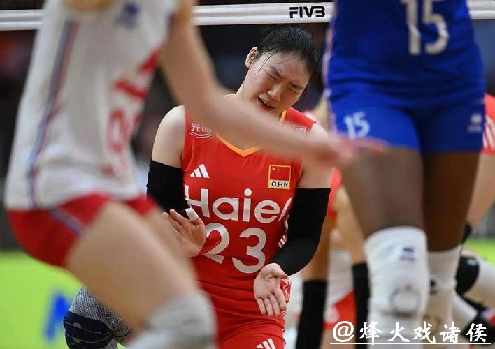 中国女排1-3不敌法国女排 遗憾无缘世锦赛八强 中国女排1-3不敌法国女排 遗憾无缘世锦赛八强