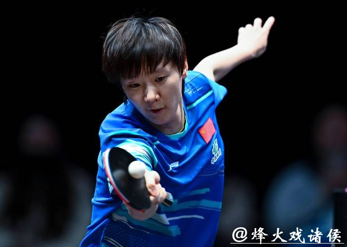 王曼昱气势如虹横扫对手 晋级WTT冠军赛8强 王曼昱气势如虹横扫对手 晋级WTT冠军赛8强