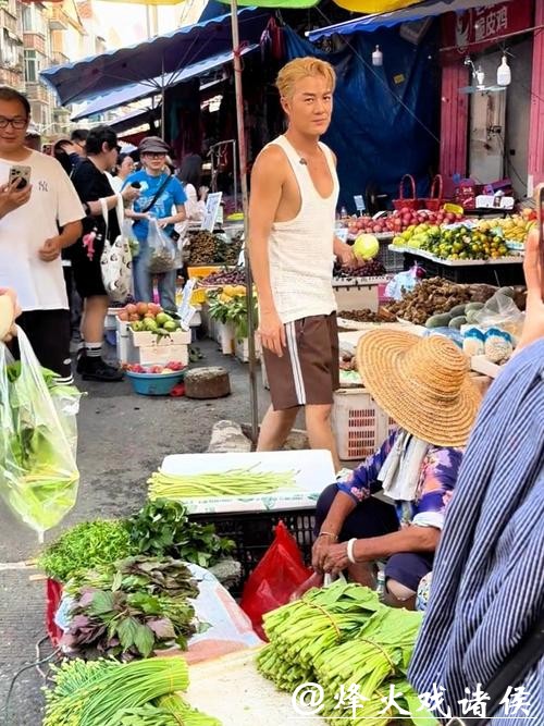 微言 | 吴克群助农卖菜上热搜,映见公益温暖 微言 | 吴克群助农卖菜上热搜,映见公益温暖