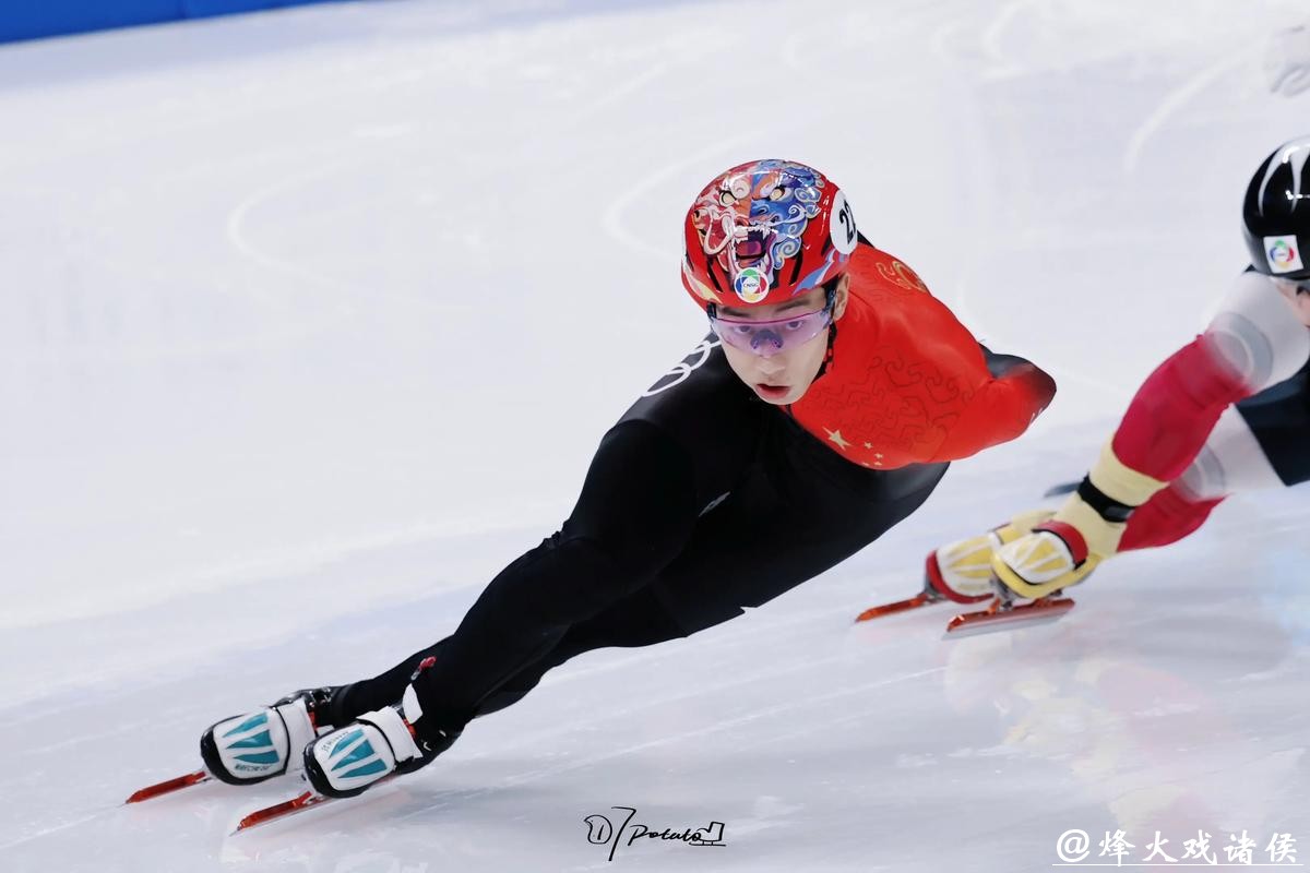 短道速滑生死瞬间孙龙险胜仅差002秒晋级背后真相